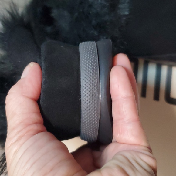 LAST PAIR- Cougar Leeza Mule Slipper Size 6US/36Euro NEVER WORN NWT/Box/Bags - Picture 15 of 17